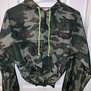 Cropped Camo DrawString Windbreaker Jacket